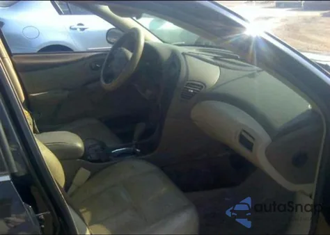 2001 Oldsmobile Aurora z USA, uszkodzony, nr VIN 1G3GR64H714107872